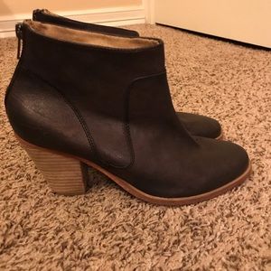 NWOT Women’s JShoes Booties Size 7.5